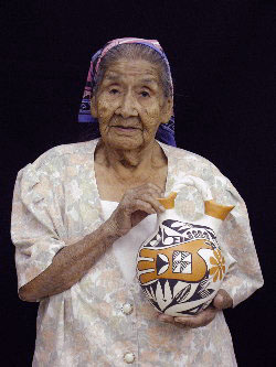 Pueblo Pottery by Eva Histia - Acoma Owl